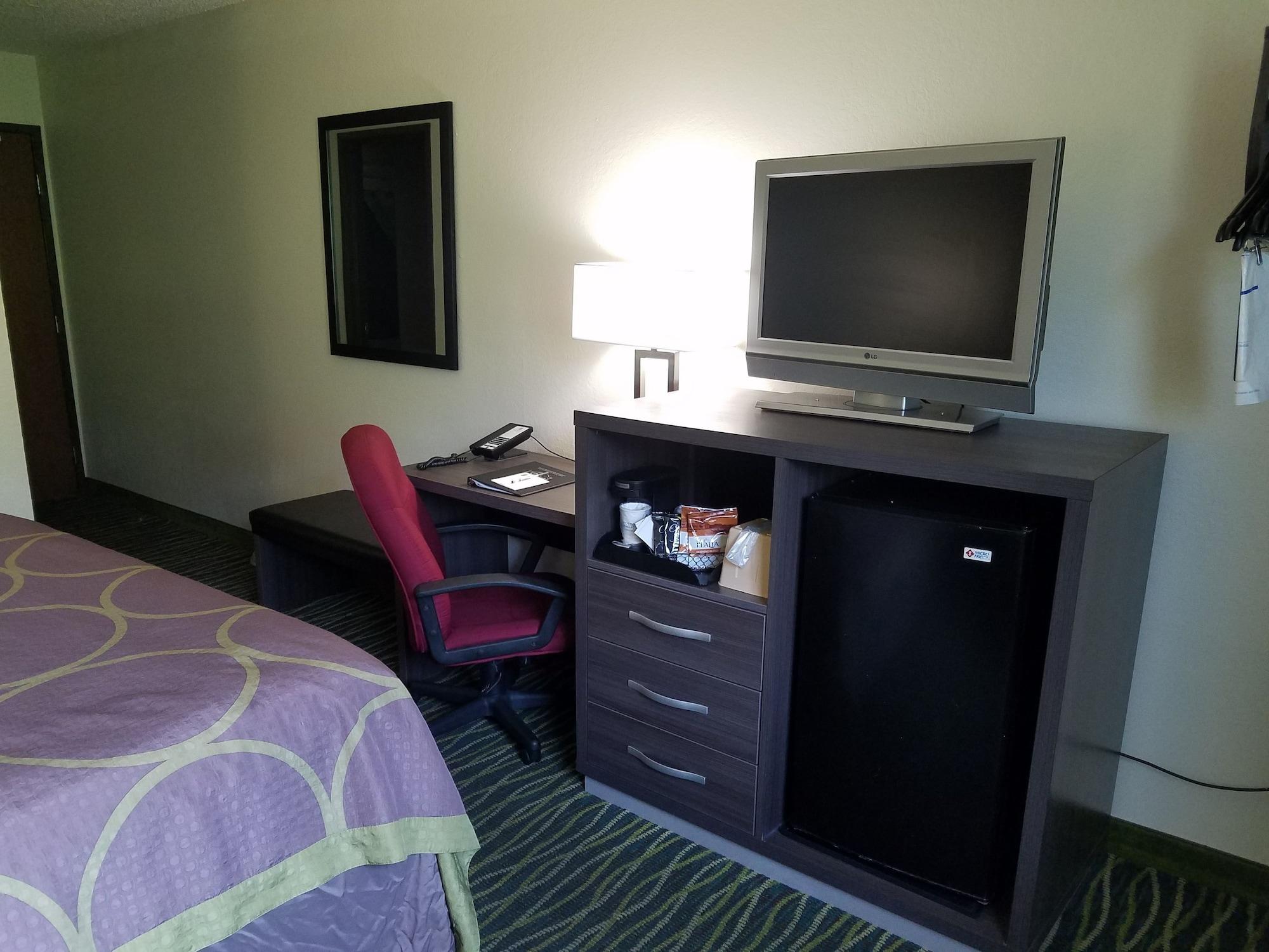Super 8 By Wyndham Independence Kansas City Экстерьер фото