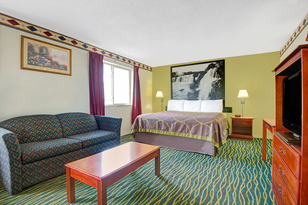 Super 8 By Wyndham Independence Kansas City Экстерьер фото