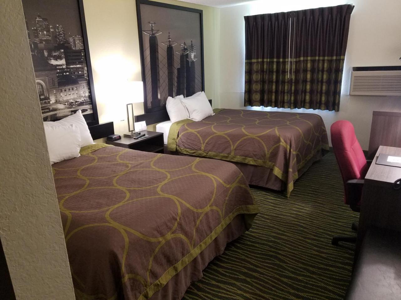Super 8 By Wyndham Independence Kansas City Экстерьер фото